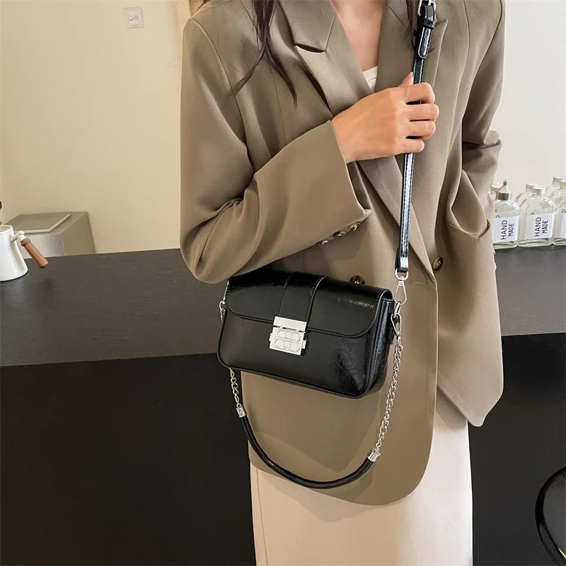 

Famous Designer Women's Crossbody Bag Premium Leather Shoulder Strap Elegant Classic Style Luxury Brand Ladies