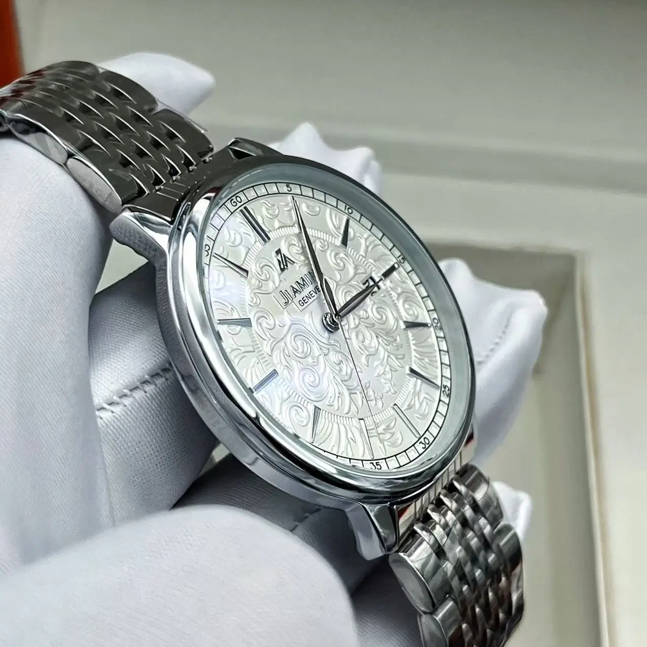 Stainless Steel Vintage Carved Date Luminous Waterproof Solid Steel Band Self-Wind Automatic Mechanical Watch for Men