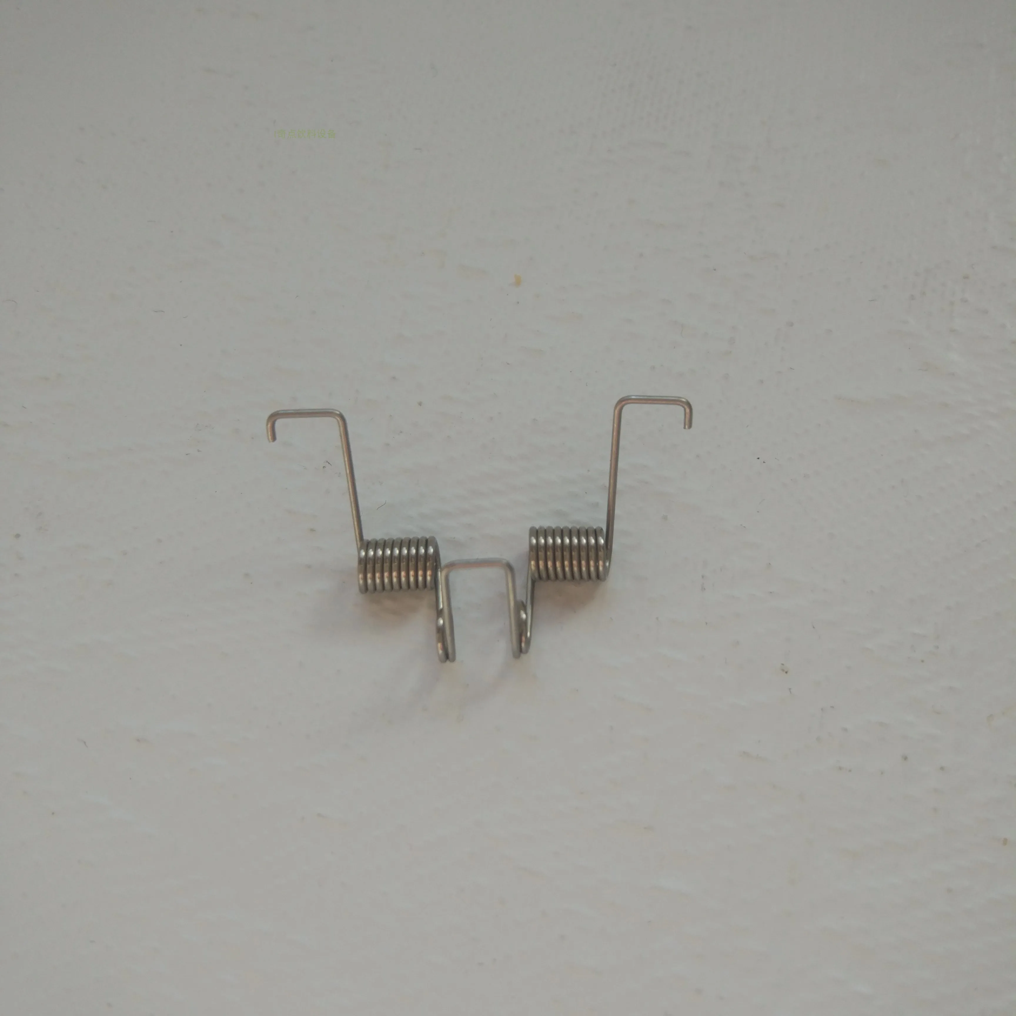 آلة فحم الكوك آلة المشروبات ملحقات آلة المياه الغازية 424 رأس الصمام ، رأس صمام Manitowa دفع قضيب الربيع