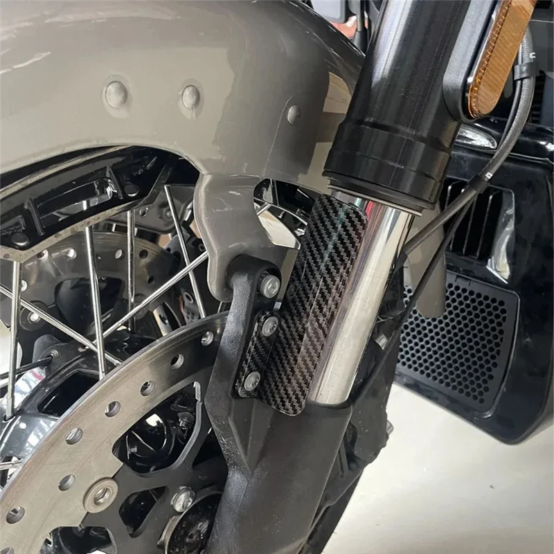อุปกรณ์เสริมรถจักรยานยนต์ส้อมด้านหน้าGuard Lowerป้องกันฝุ่นสําหรับCVO Road Glide FLTRXSE 2023-2024