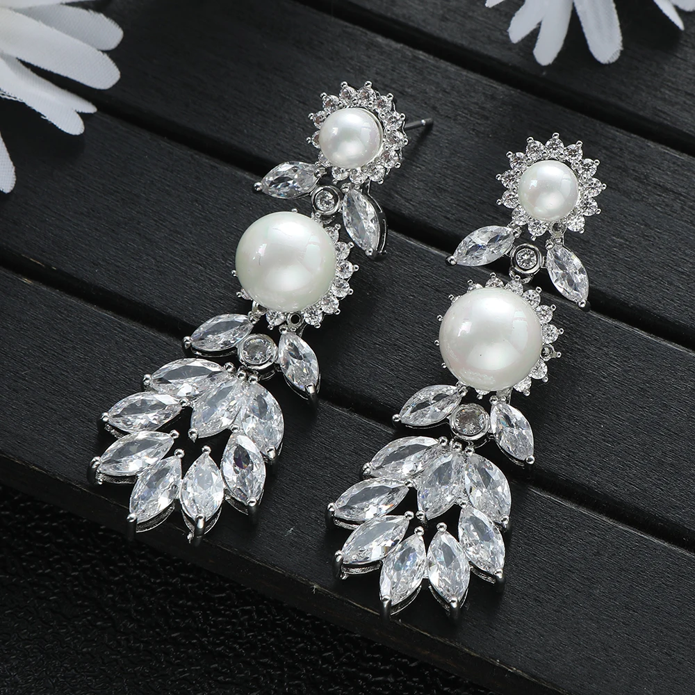 

Luxury Simplicity Plant Sun Flower Leaves Round Pearl Earrings For Women Wedding Party Cubic Zirconia Jewelry E1218