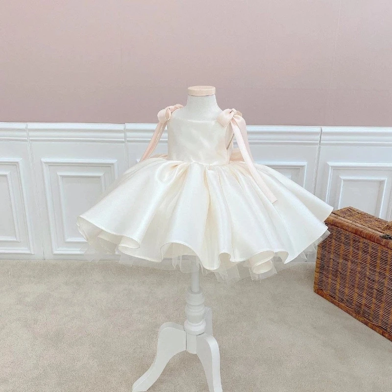 

Korean Style Baby Girl FirsKids Princess Dress Children t Birthday White Satin Elegant Simple Bow Sleeveless Tutu Gown Costume
