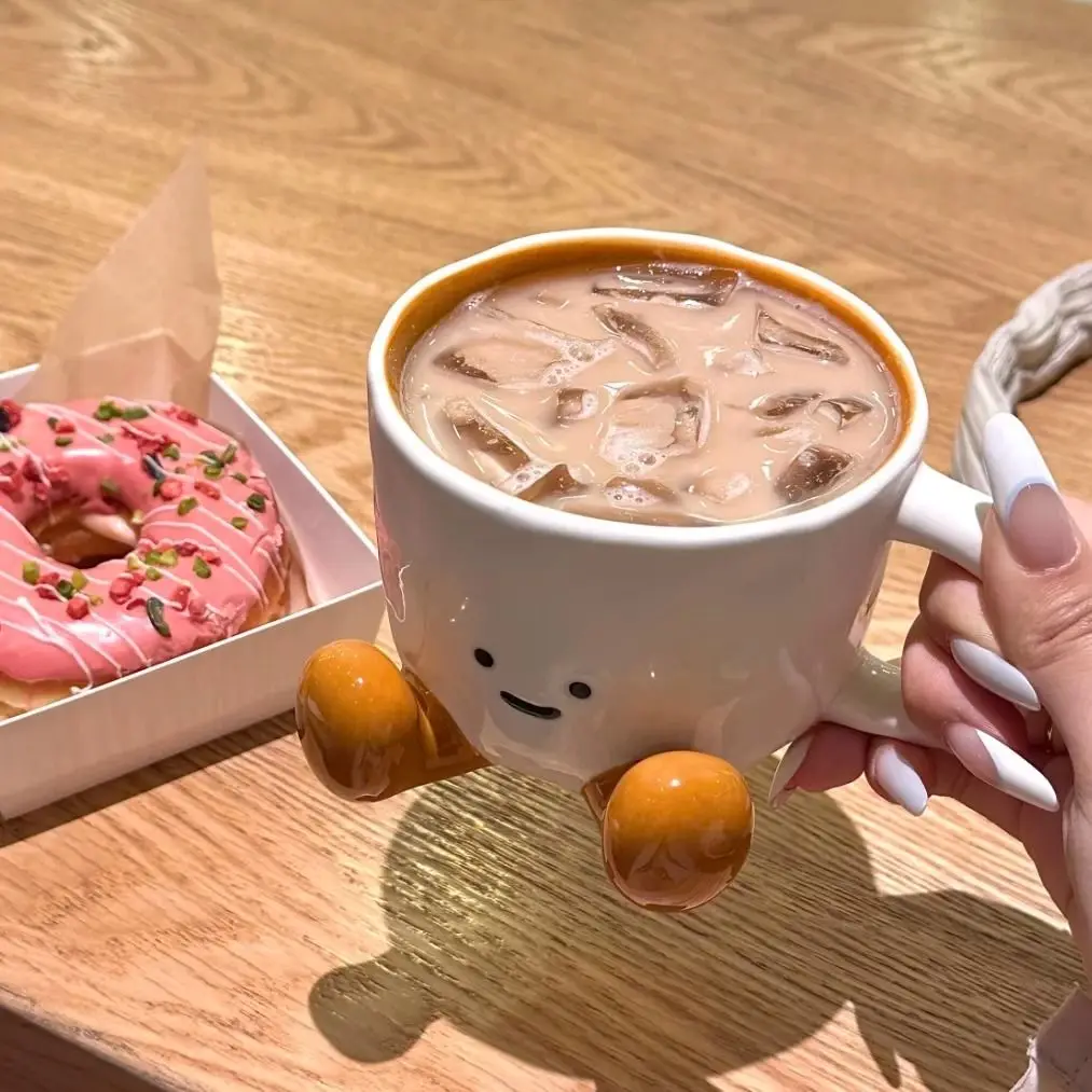 Smiling Ceramic Cup Novelty Cartoon Coffee Cup Single Handle Microwave Breakfast Milk Tea Cup Home Birthday Gift