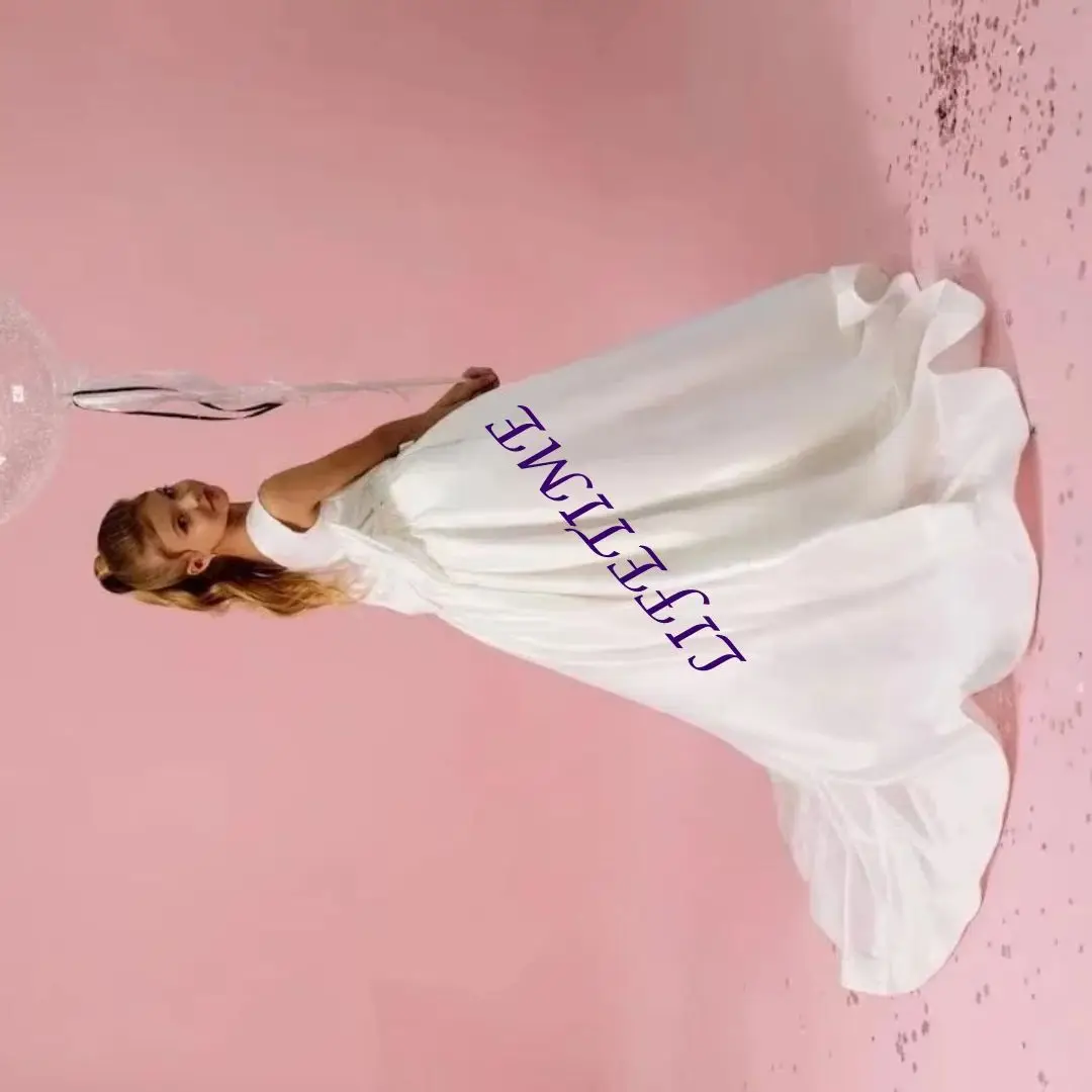 فساتين فتاة الزهور البيضاء المخصصة لحفلات الزفاف بسيطة طول الأرض من الساتان مع فيونكة أنيقة للأطفال فستان حفلات أعياد الميلاد لوصيفات العروس #1