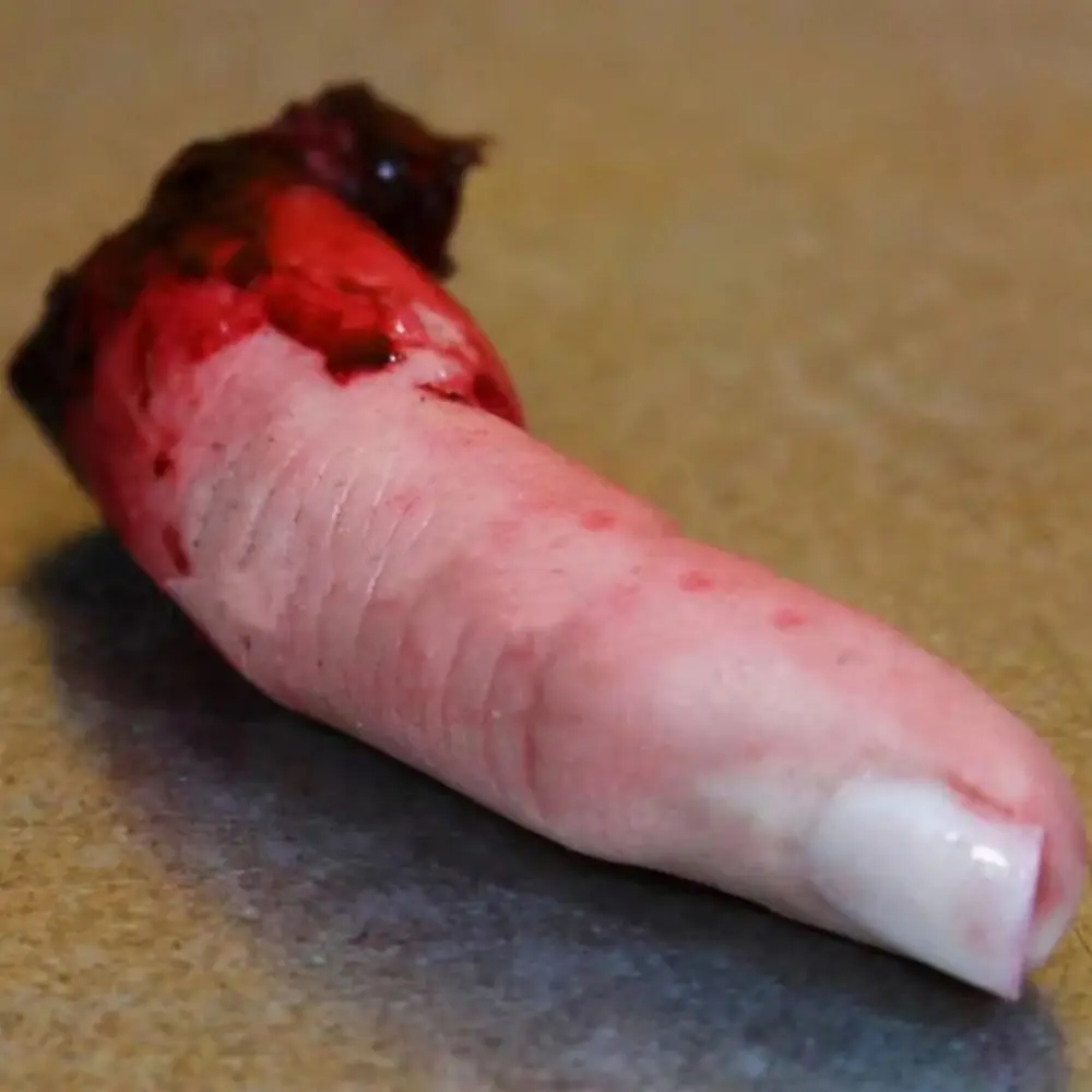 Realistic Design Severed Finger Prop Artificial Spooky Bloody Finger Prop Bloody Effect Scary Scary Props Halloween Decoration
