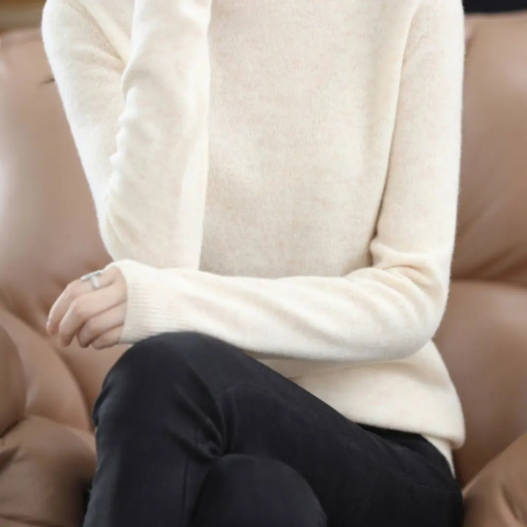 

Women's Slim-fit Wool Sweater Short Half-turtleneck Pullover Warm Fashion Winter Base Layer All-match