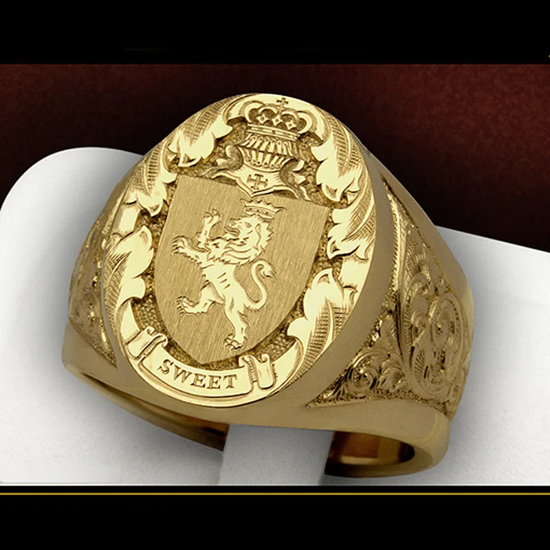 BKBK Golden Retro Lion Crown Carved Wide Seal Men's Ring Engagement and Wedding Ring Antioxidant Fashion Jewelry, Suitable for Men's Valentine's Day, Christmas, Thanksgiving, Daily Retro Parties, Formal Banquet Occasions As A Gift