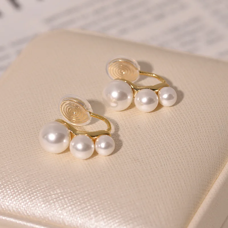 New Simple Three Ball Earrings Fashion Mosquito Incense Plate Ear Clip Women\'s Hundred Gift Wholesale