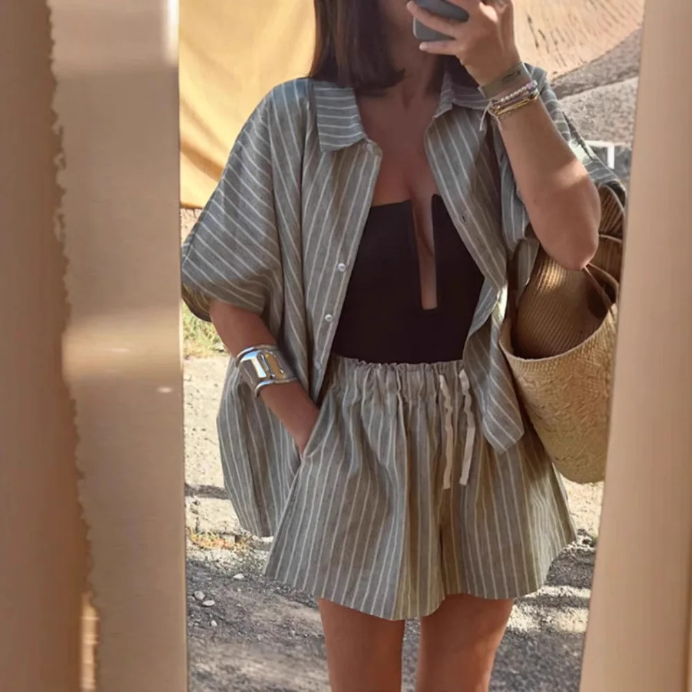 

Casual Striped Women's Shorts Suits Summer Fashion Lapel Half Sleeve Single Breasted Shirts Sets 2025 Lady Chic Street Outfits