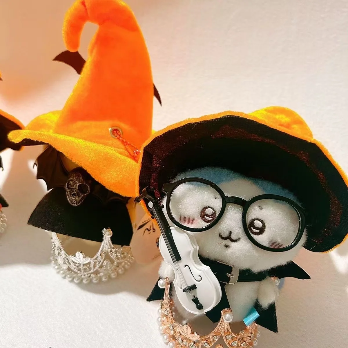 Śliczny Chiikawa Hachiware Usagi Śliczna seria skrzypiec na Halloween zdejmowany, pluszowy brelok do plecaka na prezenty dla dzieci