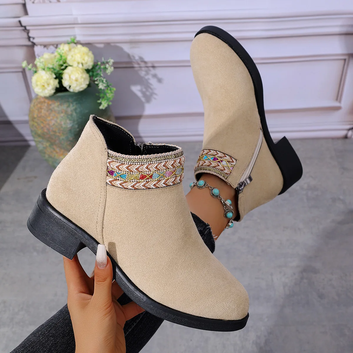

Faionable Floral Side Zip ort Boots Heightening Casual Large Size Anti-Slip Winter Low Top Boots round Toe Thi Heel