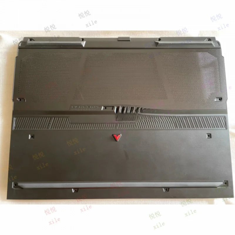

L New for MSI GE68 MS-15M1 D Cover bottom case 3075M1D214Y