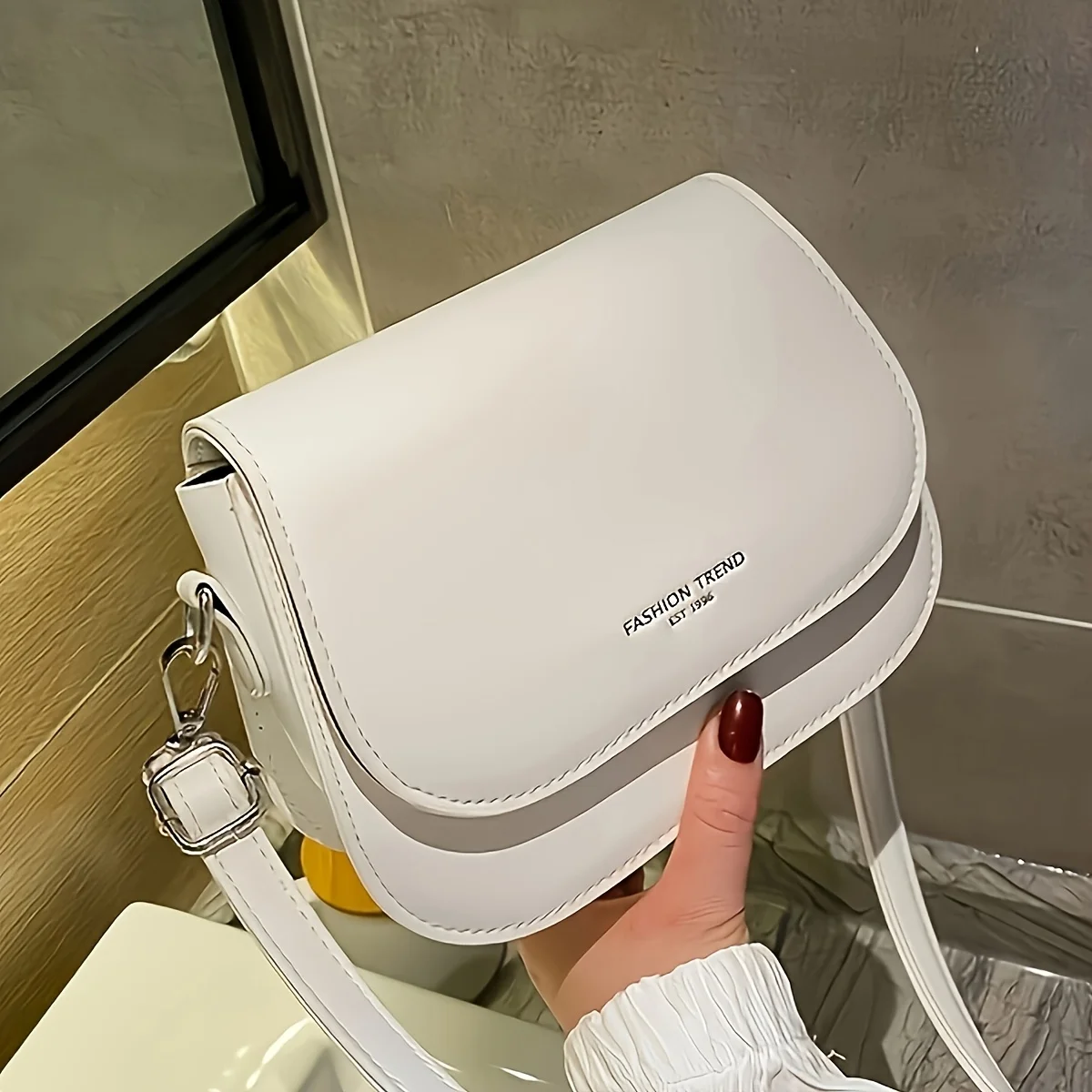 

Solid Color Square Women's Shoulder Bag, Stylish Synthetic Leather Crossbody Bag, Flip Cover Saddle Bag Perfect for Everyday Use