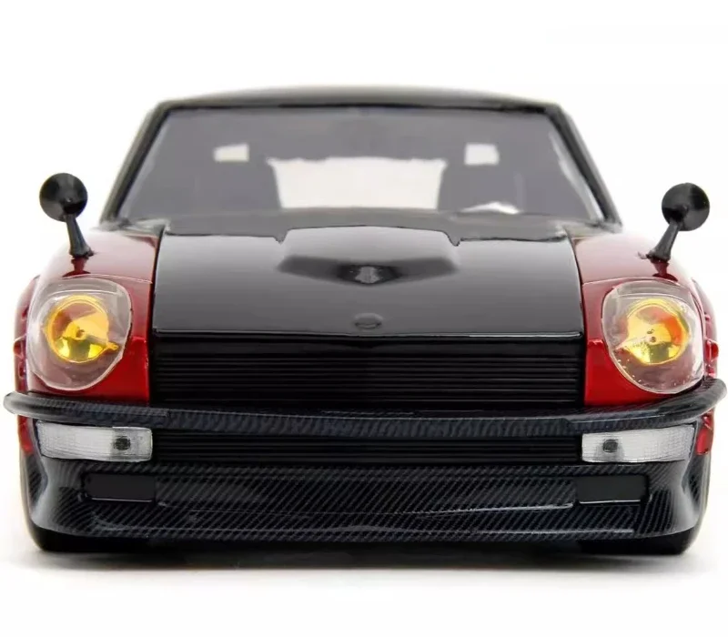 JADA 1:24 1972 DATSUN 240Z High Simulation Diecast Car Metal Alloy Model Car Children\'s toys collection gifts