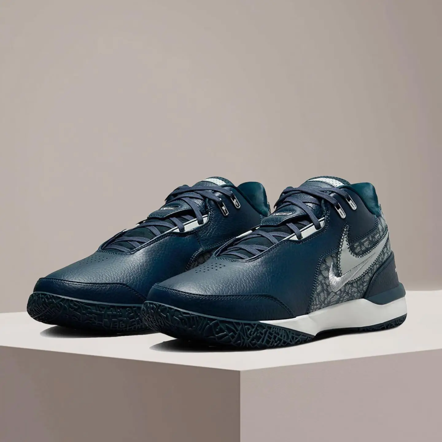 

Баскетбольные кроссовки Nike Zoom LeBron NXXT LeBron — нескользящие, прочные, с амортизацией, долговечные FJ1567-400