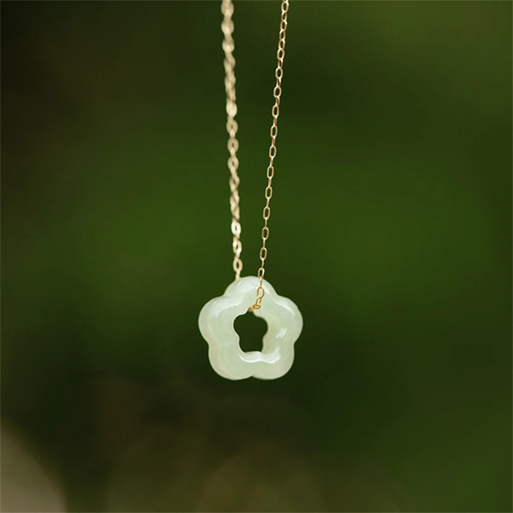 Plum Blossom Pendant Craftsmanship Convenient Necklace Decoration Pendant Show Your Temperament Durable Hetian Jade Necklace