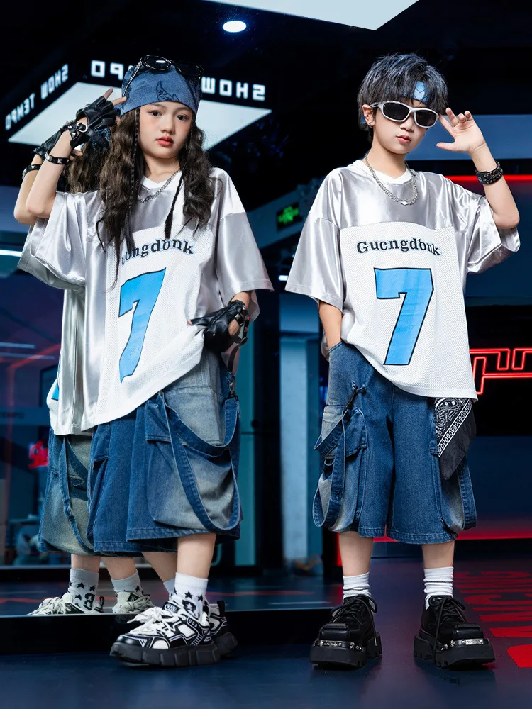 

Kid Kpop Hip Hop Clothing Silver V Neck T Shirt Gradient Denim Blue Casual Strap Cargo Shorts for Girl Boy Dance Costume Clothes