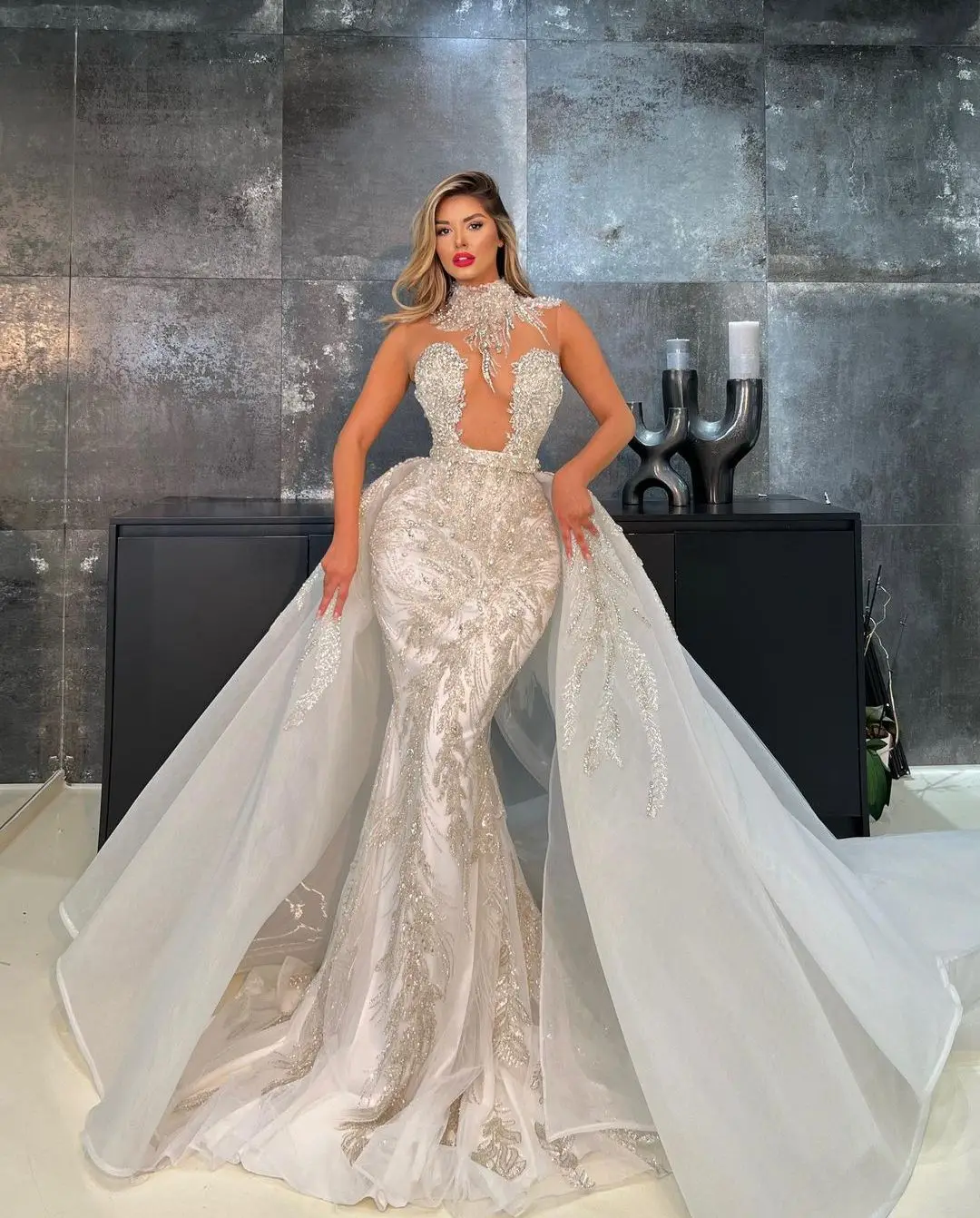 

Luxurious Mermaid Bridal Gowns Sheer High Neck Beading Wedding Dress Custom Made Sequined Lace Crystals Vestido de novia