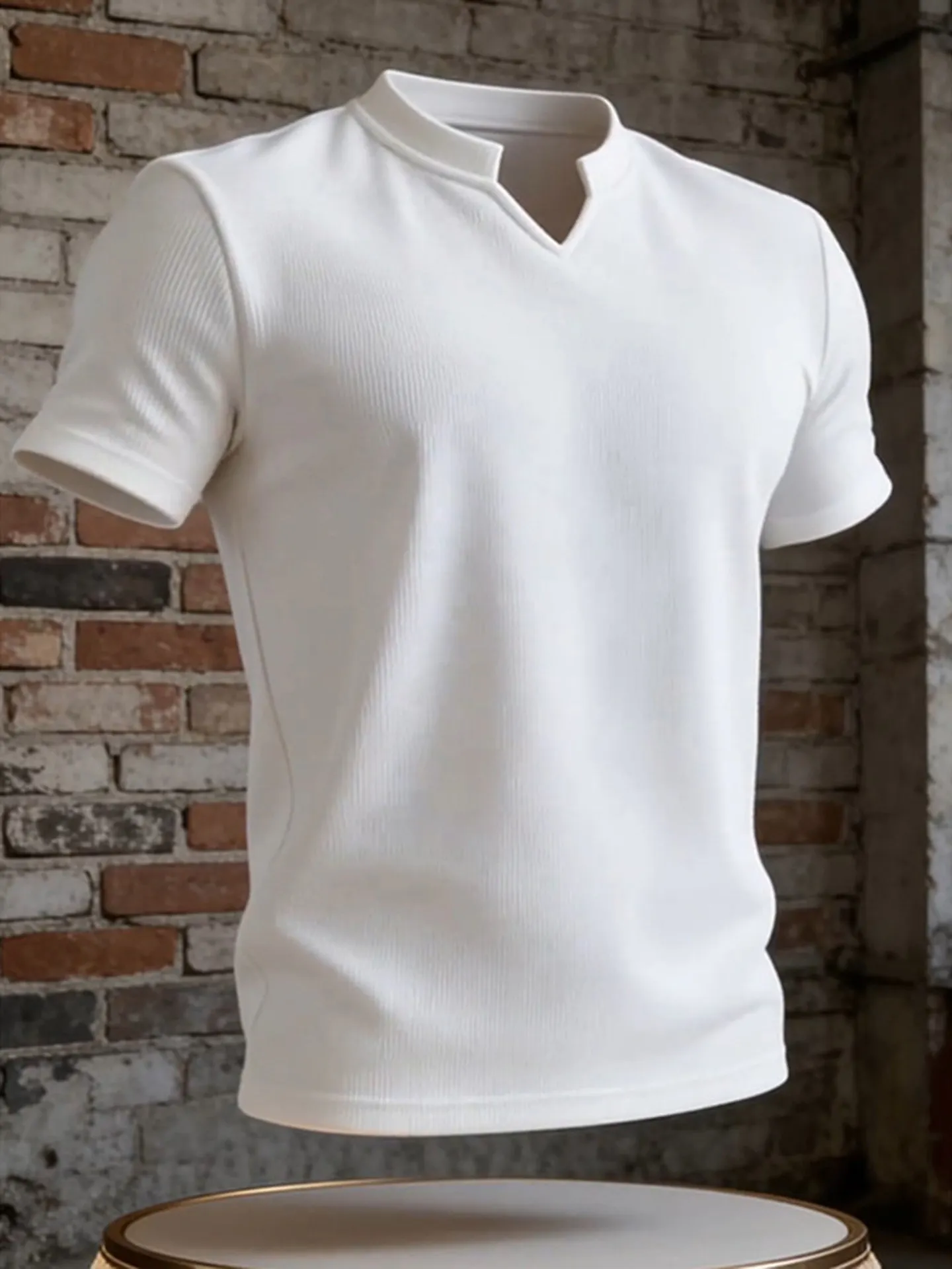 Retro White V-Neck Short Sleeve Men's T-Shirt Breathable Ice Silk Texture American Style Muscle Show Five-Point Summer T-Shirt
