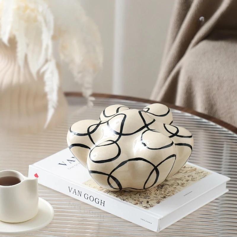 Nordic Ceramic Figurine Crackle Glaze Handcraft Art Home Decorative Ornament for Living Room Bedroom and Office Desktop Display