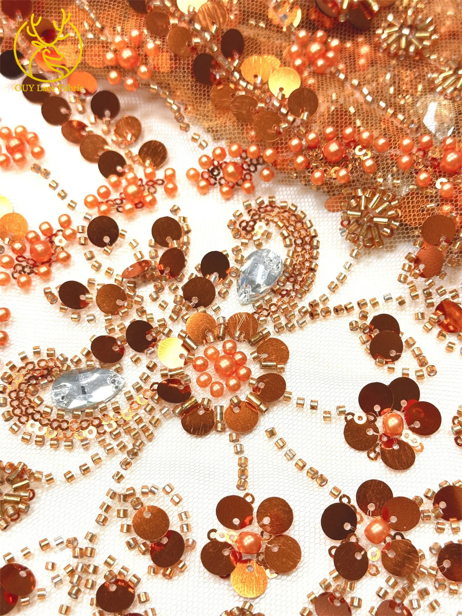 Afrikanischer Spitzenstoff in Traubenlila, französische Pailletten, bestickte Spitze, glitzernde Strass-Spitze für Brautkleider zum Nähen – Detail 18