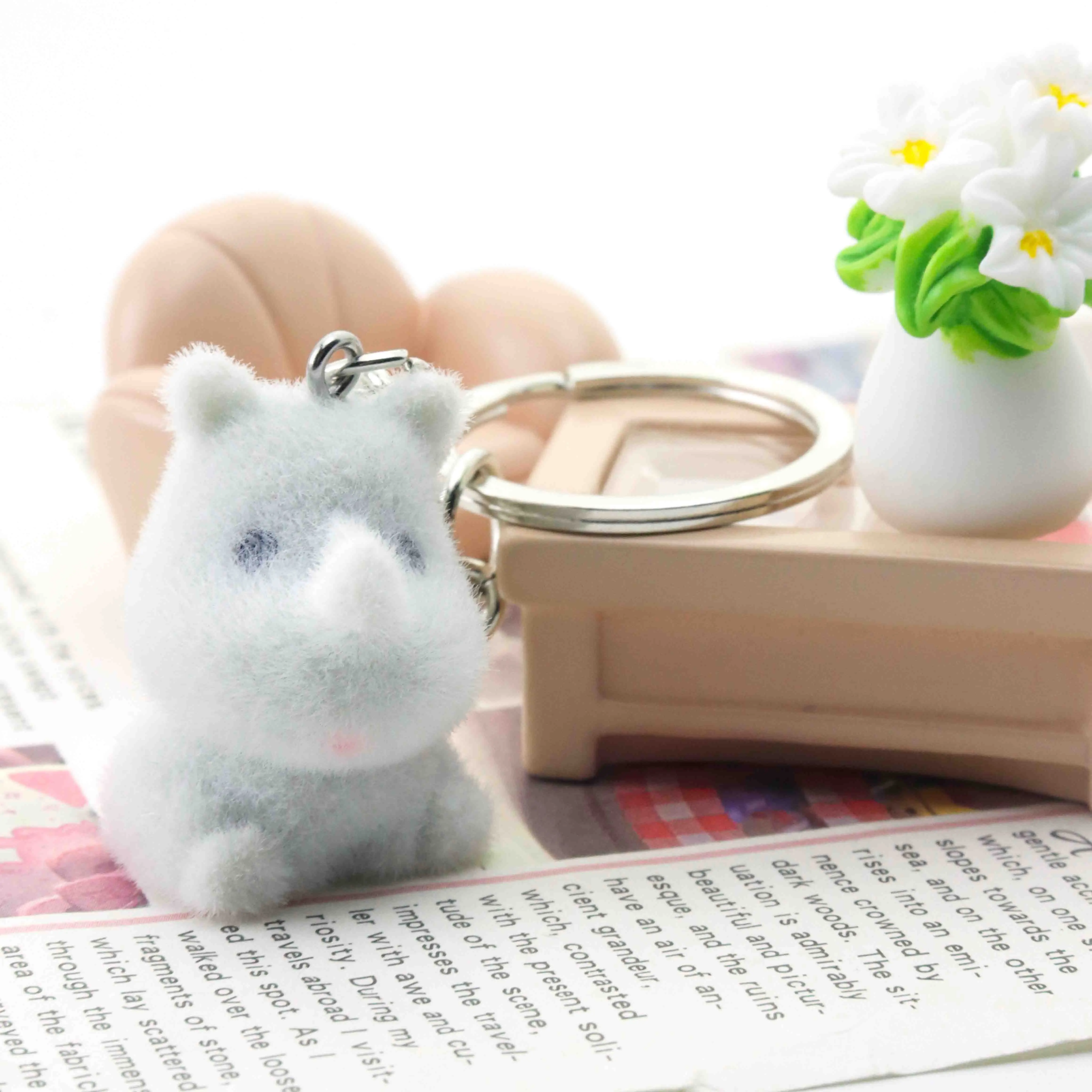 

1pcs Resin Flocking Charms DIY Small Rhino Animal Pendant Key chain Jewelry for Making Wallet Car Mobile Phone Pendant Material