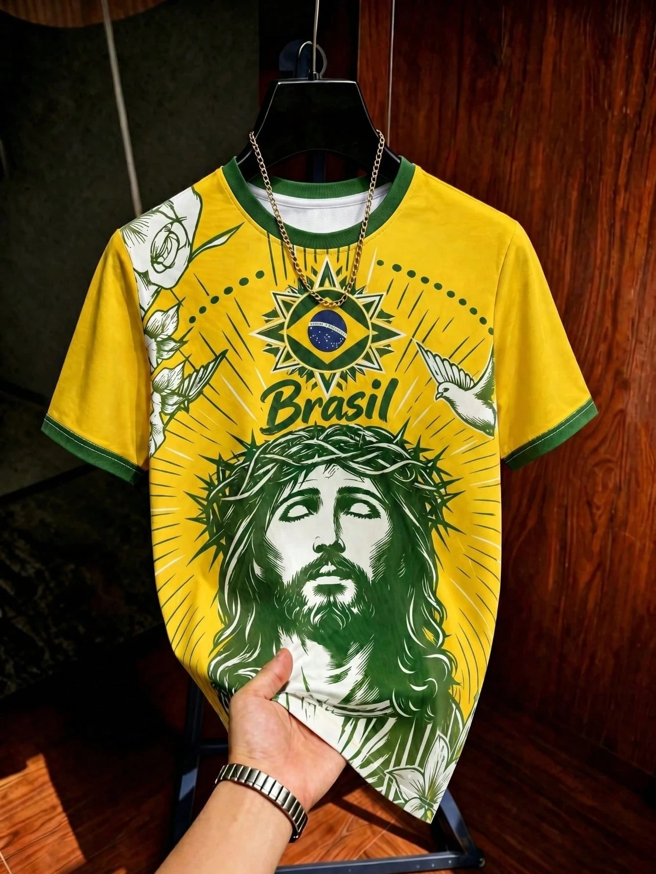 2026 Men Retro Brazil Themed Art Print T‑shirt, BRASIL Letter Floral Dove Graphic Short Sleeve Top, Casual Streetwear Daily Tee