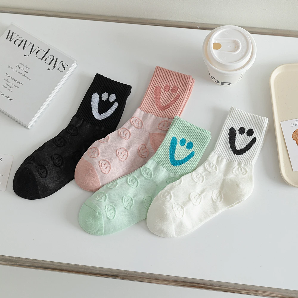 New Spring And Summer Socks Women's Cotton Thin Three-Dimensional Embossed Smiley Face Breathable Sweat-Absorbing Sports Socks