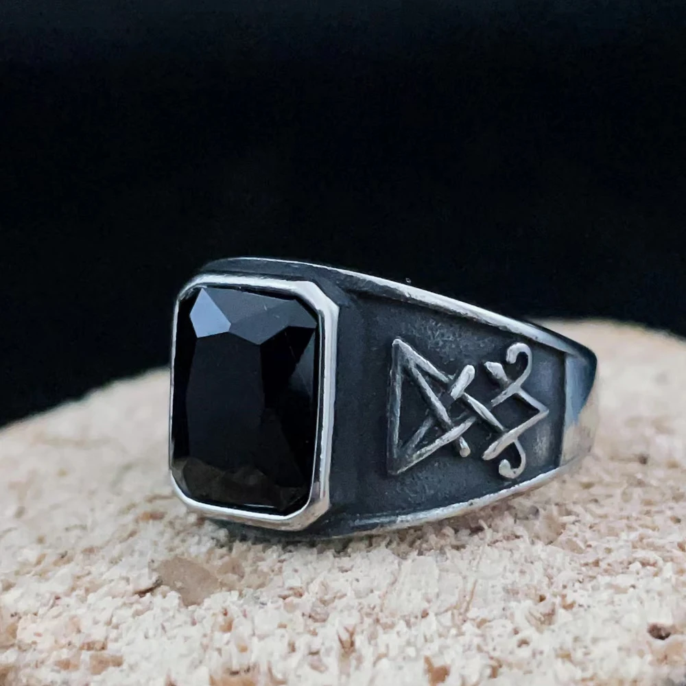 Punk Black Stone Ring Men and Women Universal Retro Satan Lucifer Cross Signet Ring Stainless Steel Fashion Party Jewelry Gift