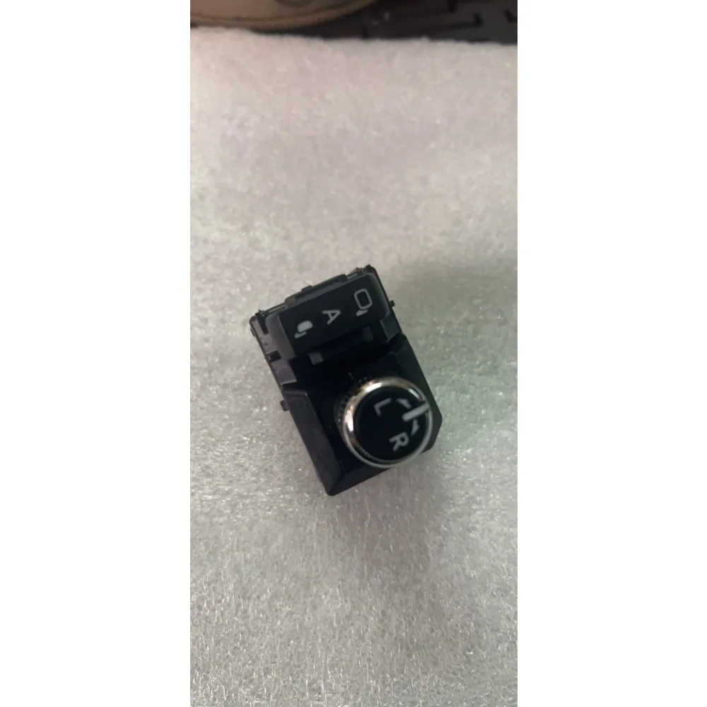 

For Toyota 2020 Corolla Levin Avalon Camry Crown RAV4 Rearview Mirror Adjustment Switch Folding Switch
