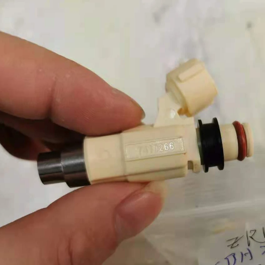 

Auto Engine Car Parts Fuel Injector Nozzle for Lancer 2.0 Touring MR507252 CDH240