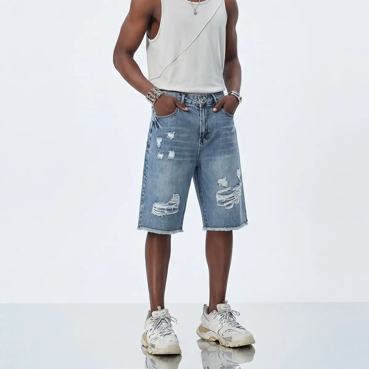 

2026 men's plus size summer denim shorts with holes, trendy cropped shorts, American retro high street loose denim shorts