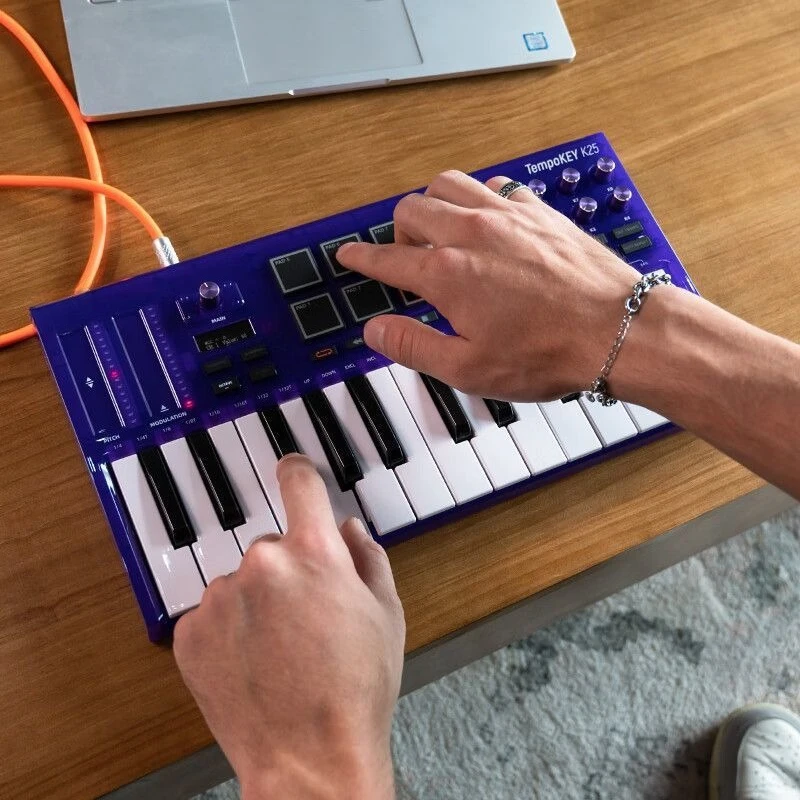 DJ electronic music band arrangement portable midi keypad 25 key midi music controller