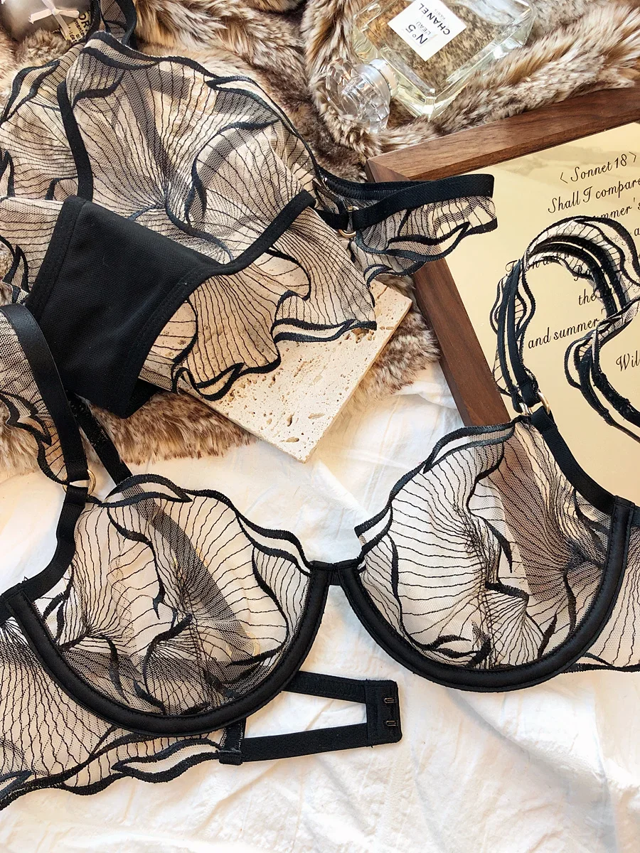 Fairy mesh stretch embroidery temperament lingerie ultra-thin lace thin underwear girl hollowed out bra set