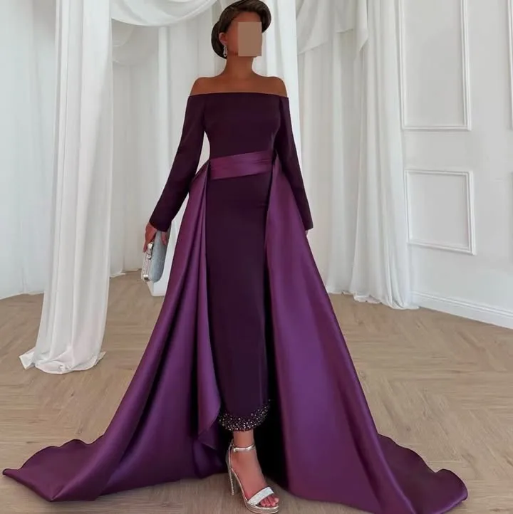 ชุดเดรสยาวทรงเอไลน์ คอทรงเรือ ผ้าชาร์มูสแบบคลาสสิก แต่งระบาย ประดับเลื่อมและลูกปัด ออกแบบตามสั่ง สำหรับโอกาสพิเศษ แฟชั่นย้อนยุค