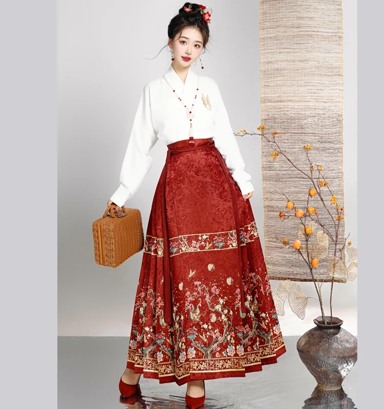 

Original cross-collar aircraft sleeve jacquard horse-face skirt daily improvement commuter Chinese suit new