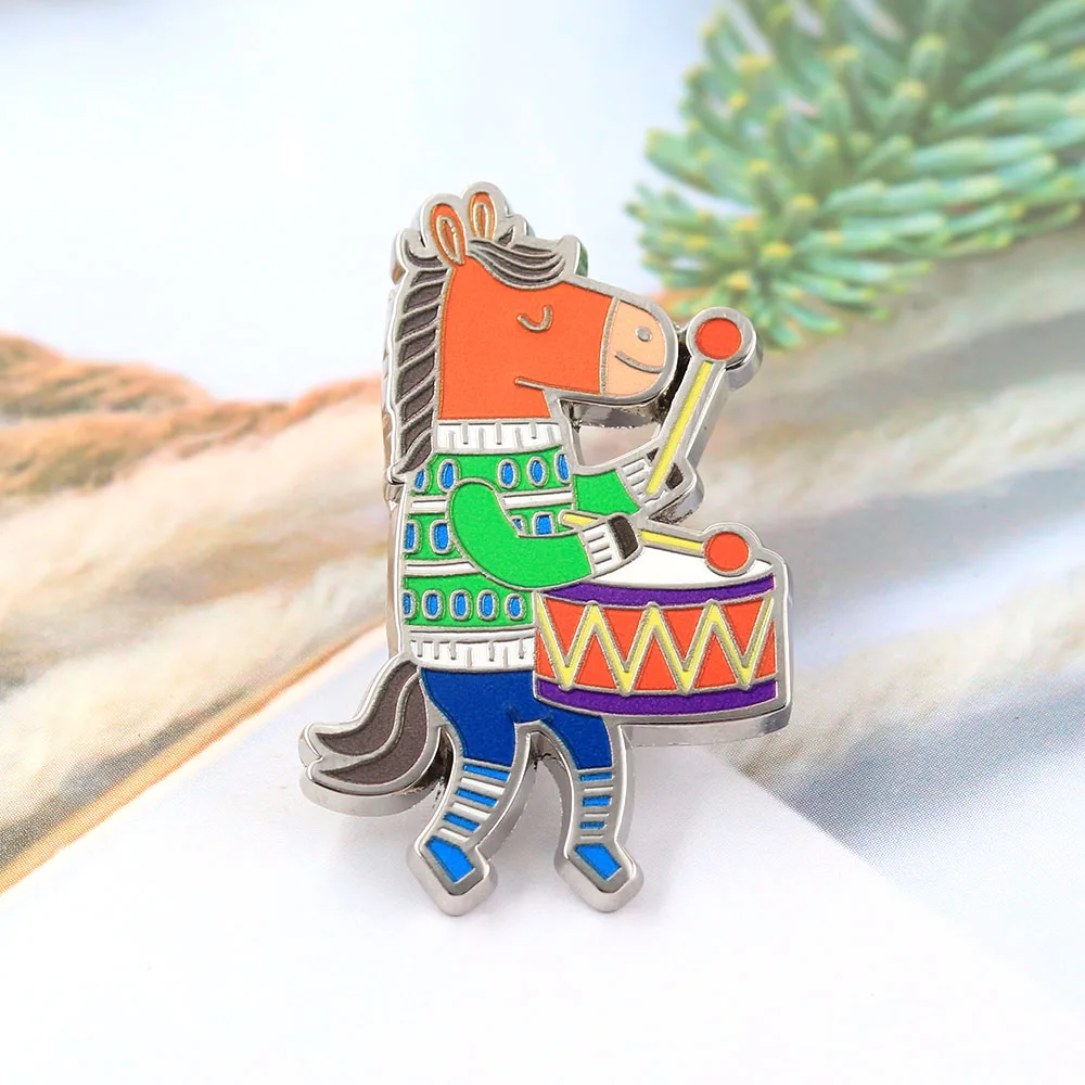 Niedliche Pferd-Schlagzeuger-Emaille-Pins Kreative Musikalische Pony-Broschen mit Trommel Lustige Cartoon-Tier-Abzeichen Rucksack-Anstecknadel Schmuck Geschenk – Detail 7