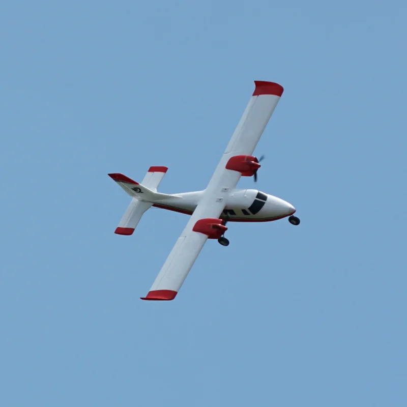 Xfly fliegendes Modell 850 mm-P68 Doppelmotor-Propellertrainingsmaschine, Starrflügel-Fernbedienungsmodell, fliegendes Spielzeug