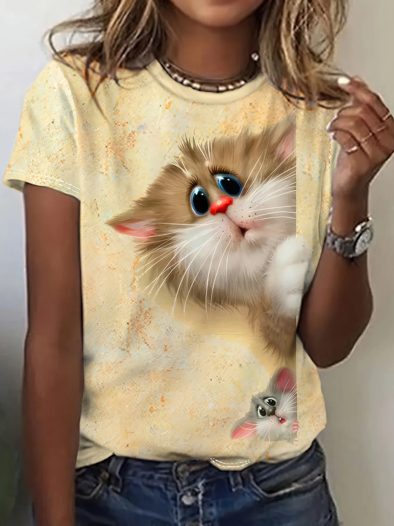 Women's T-Shirt Cat Print Design Harajuku Casual Short Sleeved Top Fashionable Trend Plus Size Women's Clothing