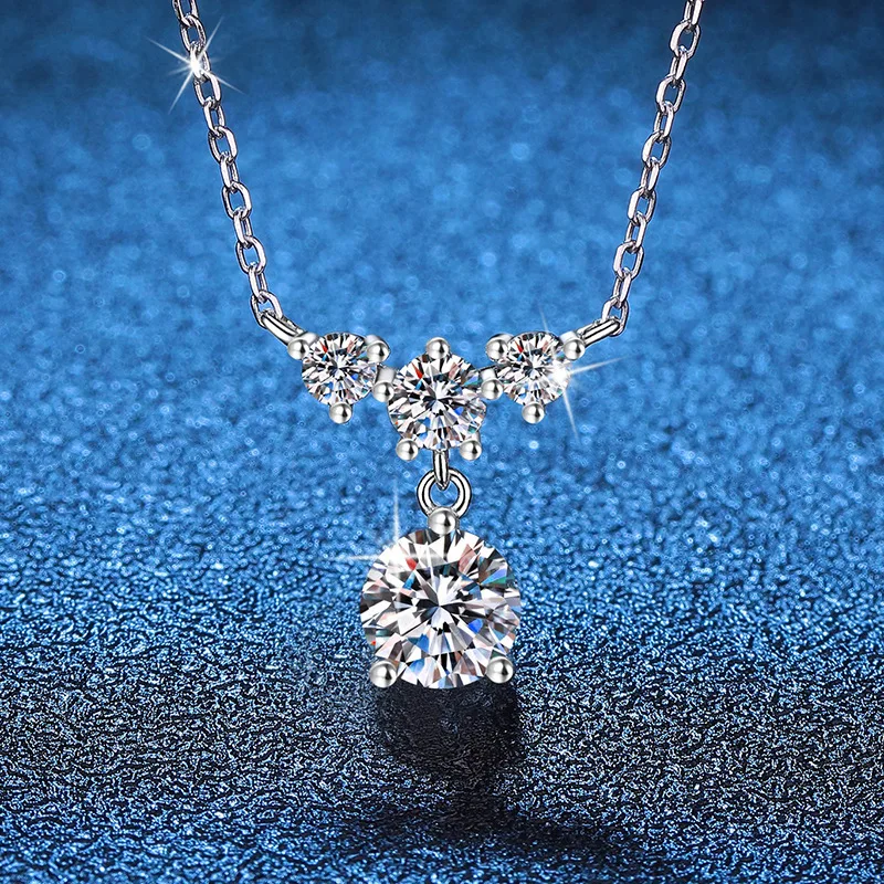 Platinum PT95018k Gold Necklace, Moissanite Necklace, Women's Simple Tassel, Light Luxury 1.5 Carat D-color Moissanite Necklace