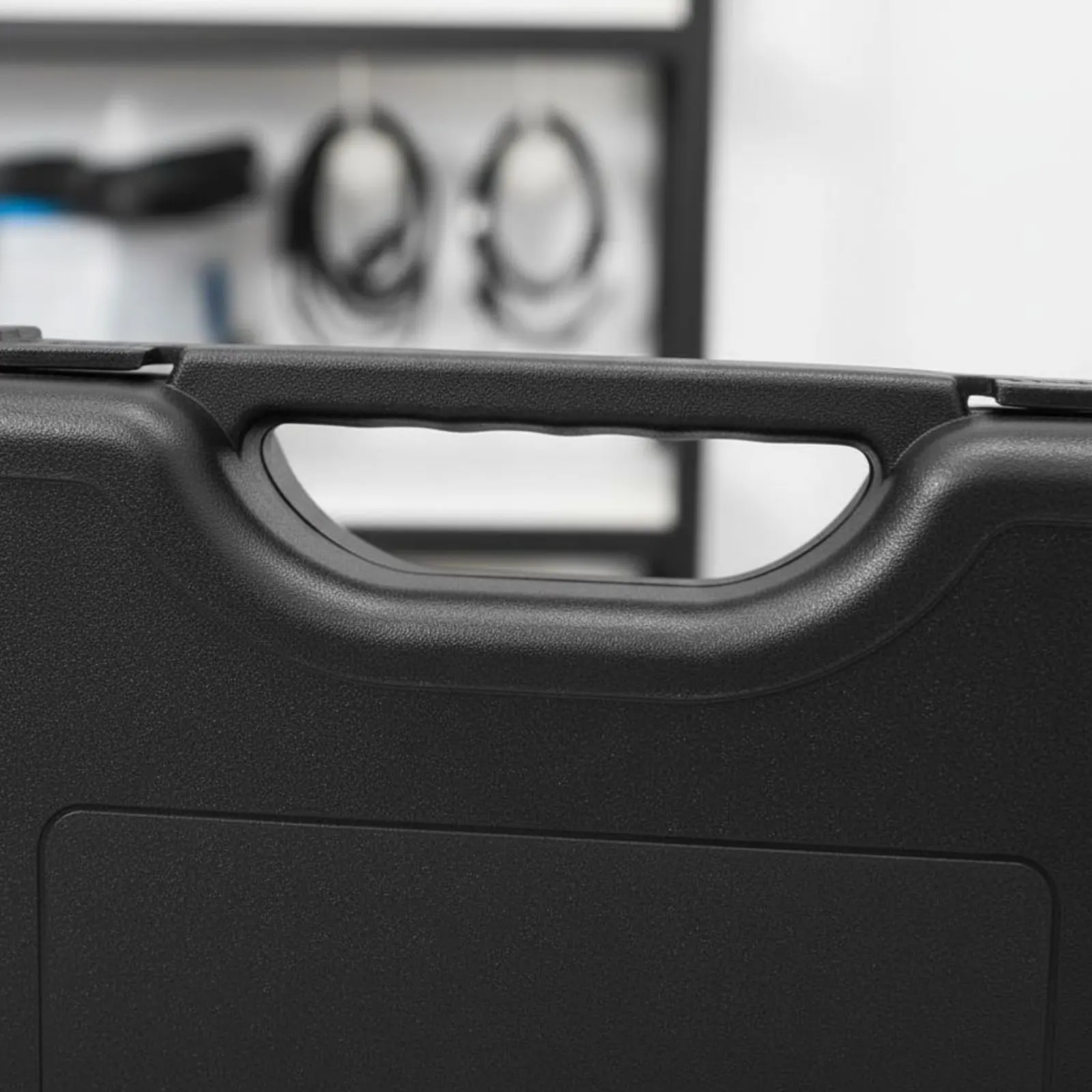 

Wireless Audio Device Protective Case Dustproof Safeguarding Equipment Carrying Box Portable Safeguarding Tool Box Lockable