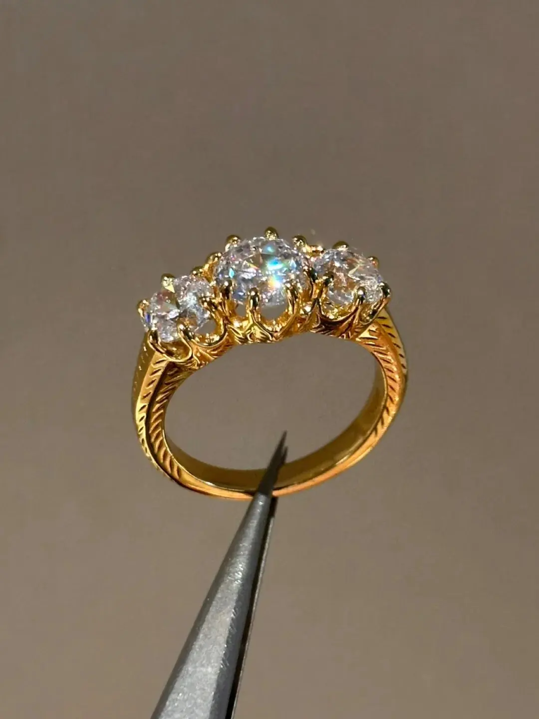 Vintage Three‑Stone Cubic Zirconia Ring, Western Antique Court Style Exquisite Luxury Elegant Finger Ring Fashion Jewelry for Wo