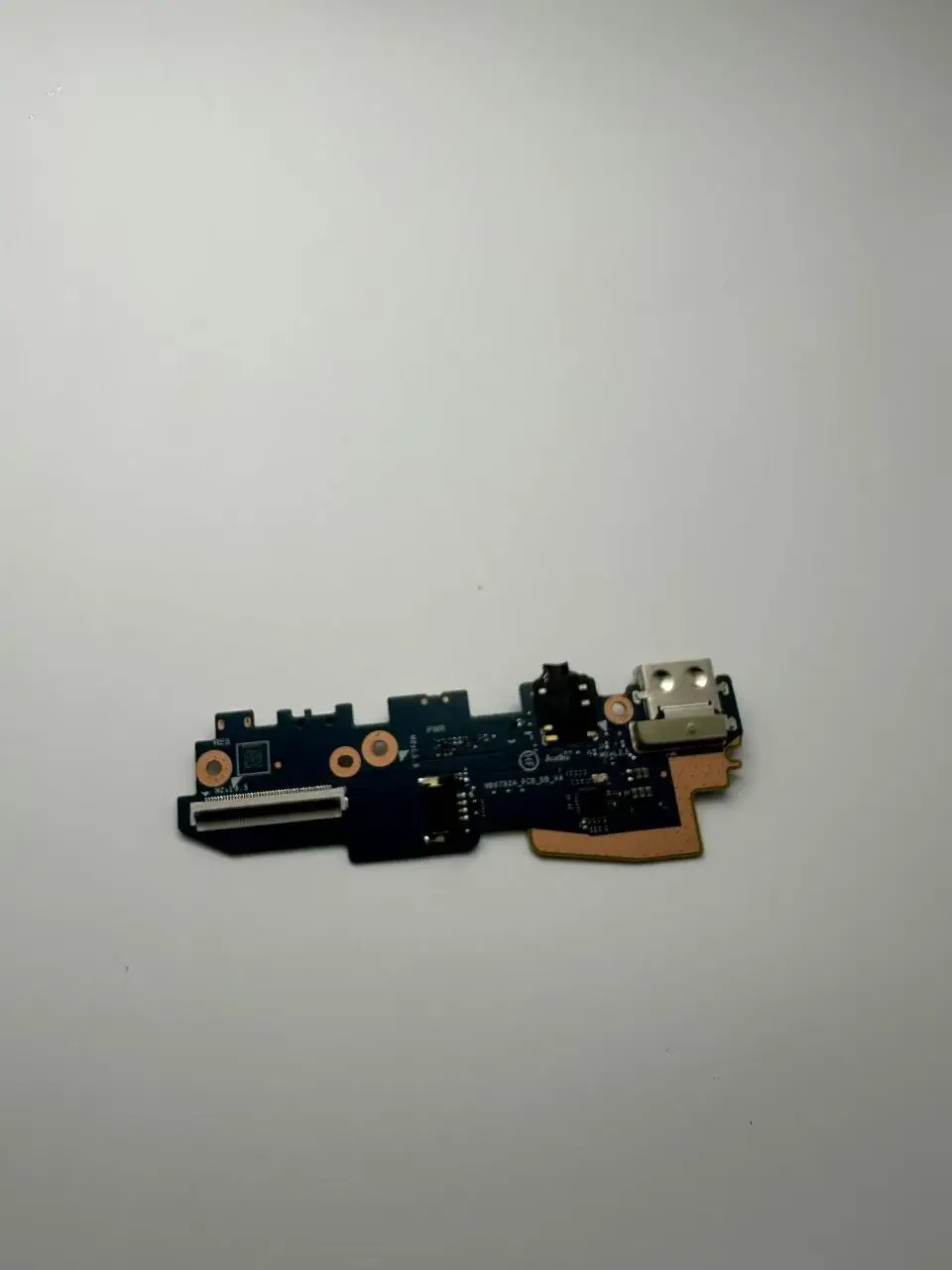 AVAILABLE Original FOR LENOVO Yoga Slim 7 14IMH9 NB6792A USB BOARD AUDIO SWTICH