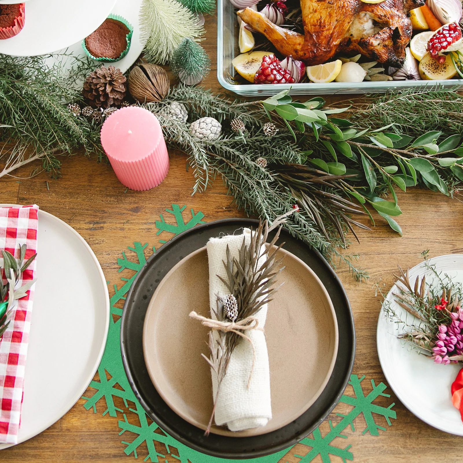 

12Pcs Christmas Table Mats Felt Placemat Cup Mats Heat Resistant Decorative Table Pads Party Supplies Dining Room Ornaments