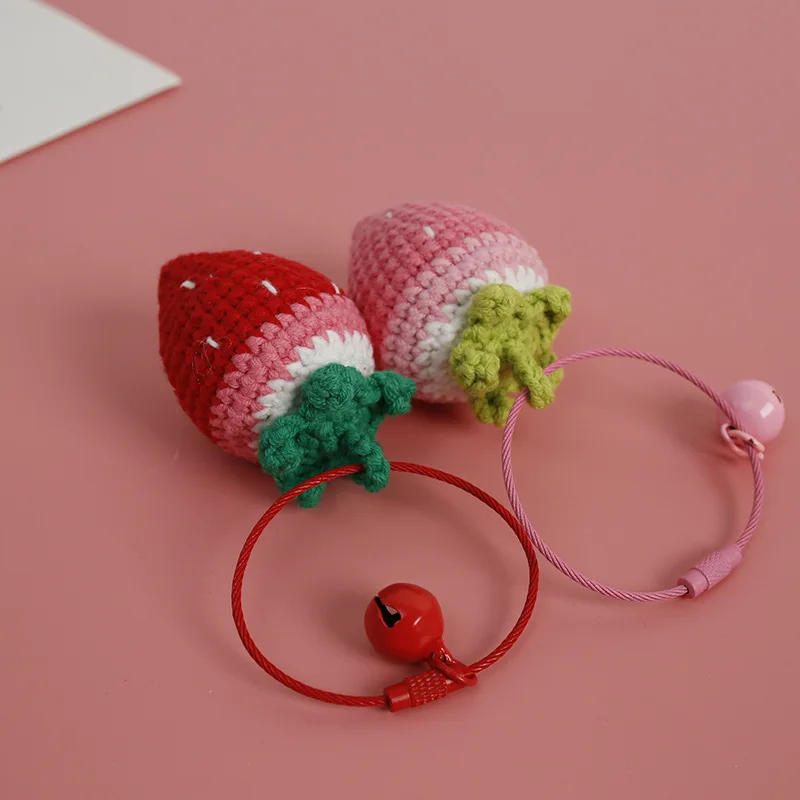 Sweet Hand-woven Strawberry Pendant Wool Crocheted Fruit Hanging Car Keychain Bag Accessories Charm Girlfriend Gift