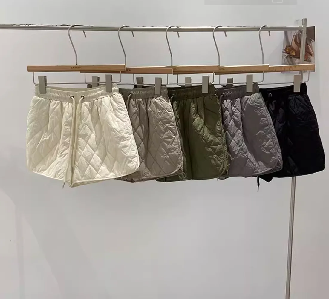 

New Fashion Casual High Waist Solid Color Slim Fit Elastic Waist Wide Legs Shorts For Women,5 Colors