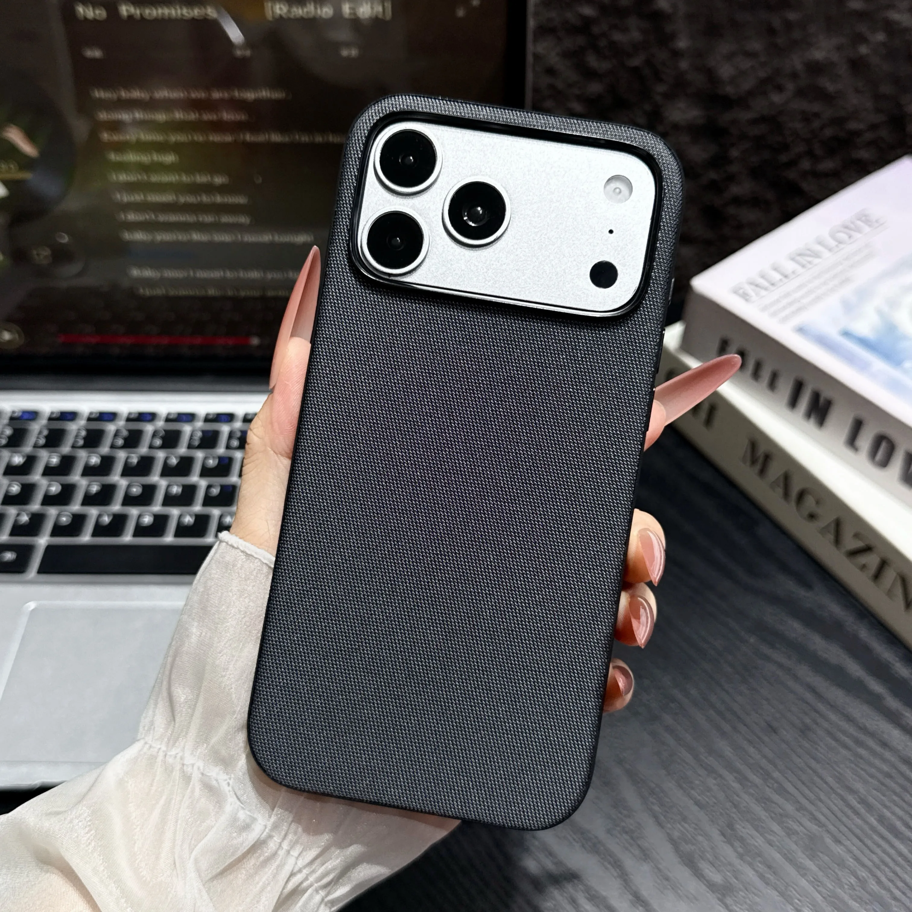 Tech Woven Hülle für iPhone 18 17 Air 16 15 14 13 Pro Max für MagSafe Magnetisches Kabelloses Laden Stoßfeste Schutzhülle – Detail 5