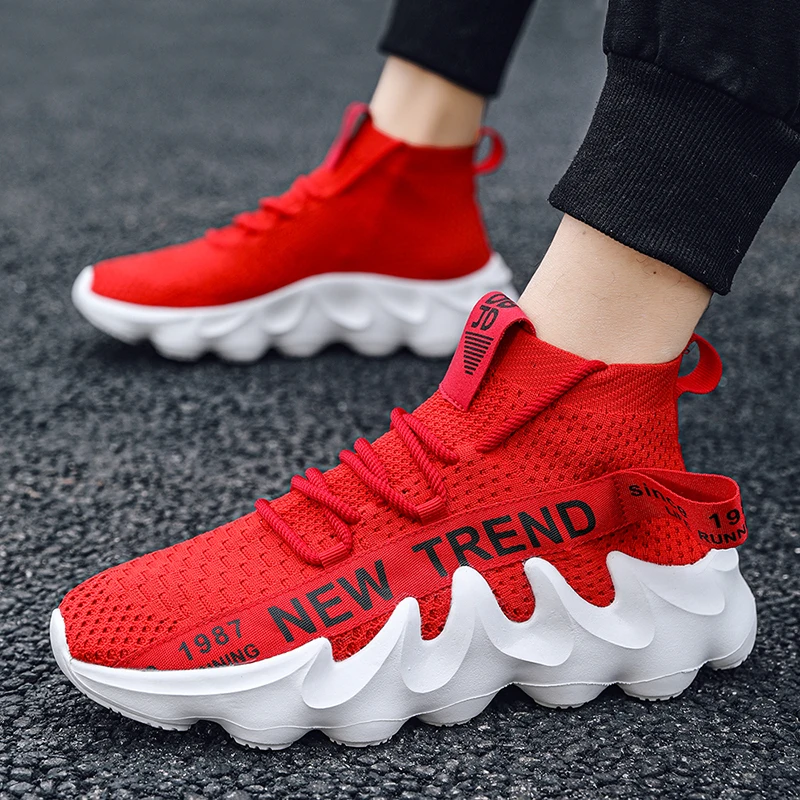 Soft sole Octopus coconut 2024 new fashion all-match flying fabric breathable sports daddy shoes big size socks shoes for men