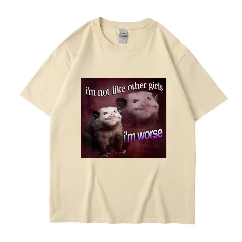 مضحك الأبوسوم قصيرة الأكمام الرجال النساء تي شيرت أنا لست مثل الفتيات الآخرين أنا أسوأ طباعة تي شيرت المتضخم القطن الشارع الشهير