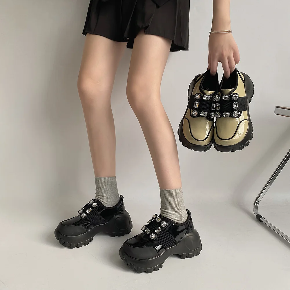 Popular Personality Old Shoes Women's 2022 Spring New Avocado Fashion Light Leather Shoes Thick Bottom Sports Casual Shoes Trend